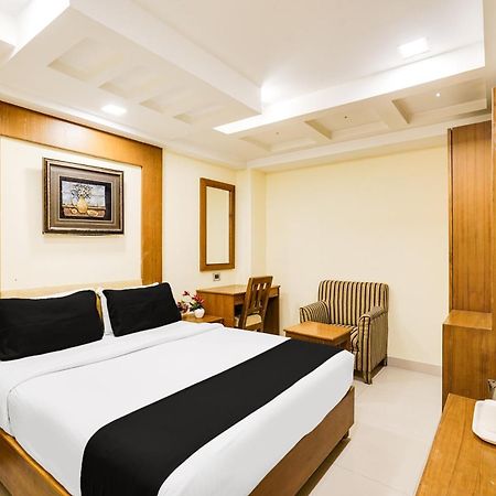 Super Townhouse Oak Alandur Near Chennai Airport Formerly Vijay Park المظهر الخارجي الصورة