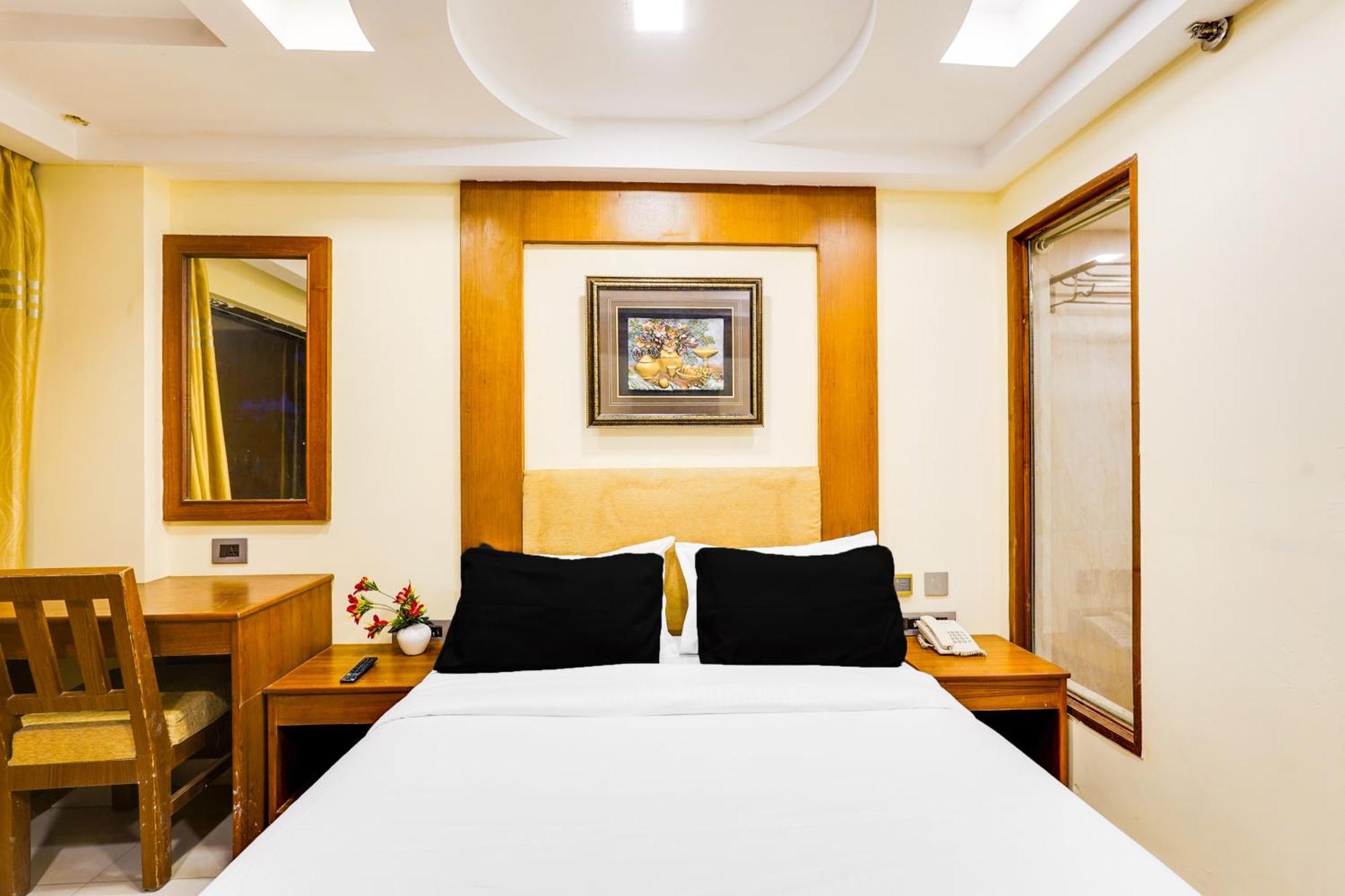 Super Townhouse Oak Alandur Near Chennai Airport Formerly Vijay Park المظهر الخارجي الصورة