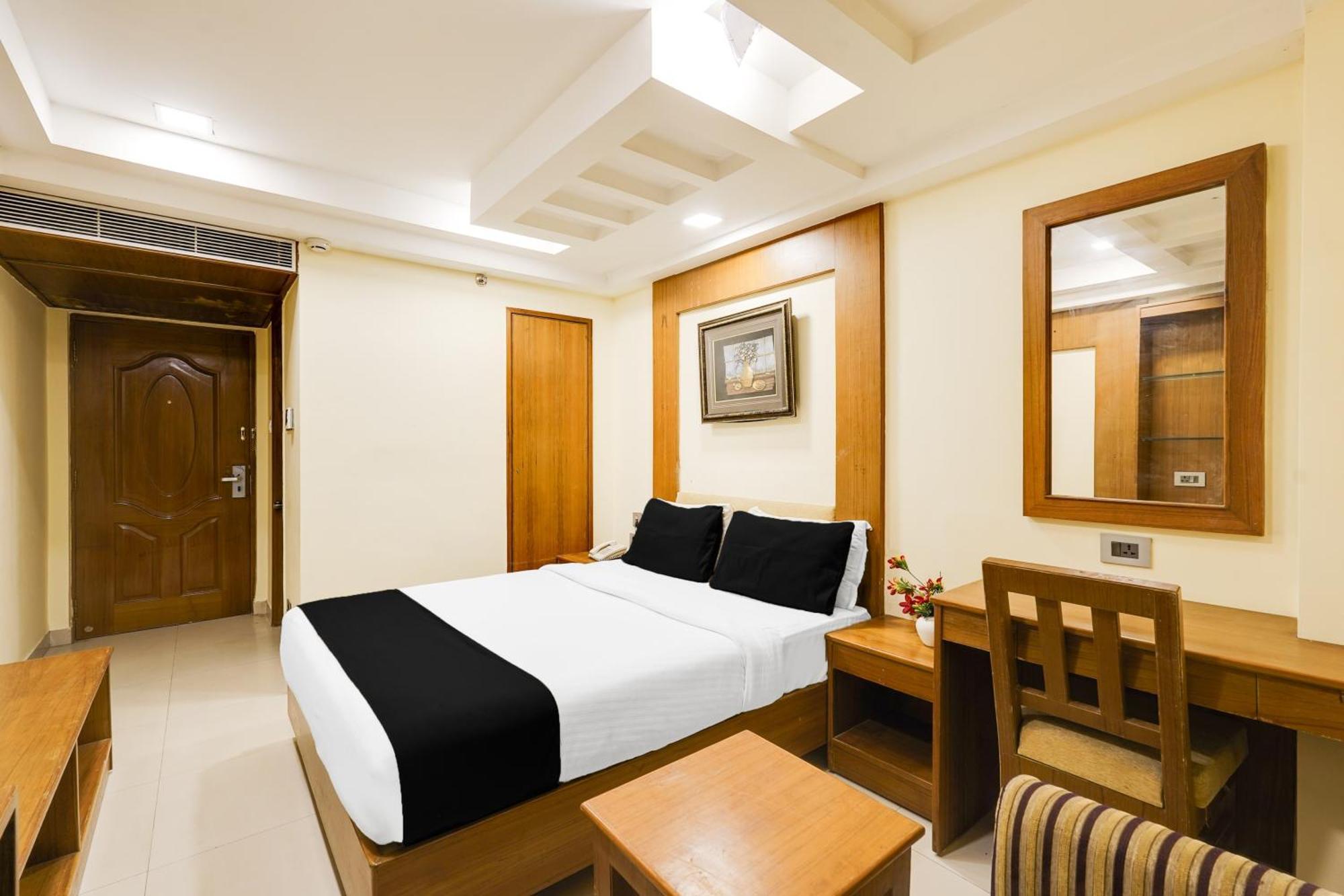 Super Townhouse Oak Alandur Near Chennai Airport Formerly Vijay Park المظهر الخارجي الصورة