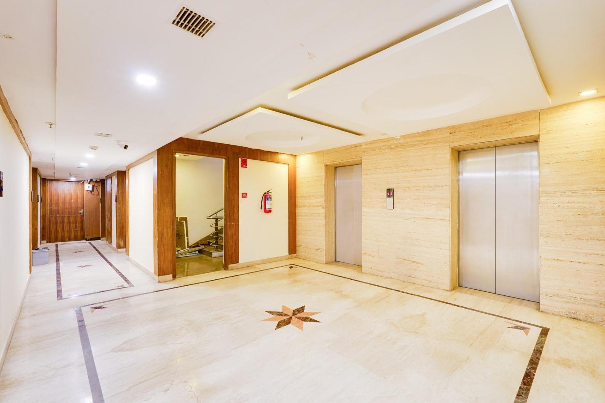 Super Townhouse Oak Alandur Near Chennai Airport Formerly Vijay Park المظهر الخارجي الصورة